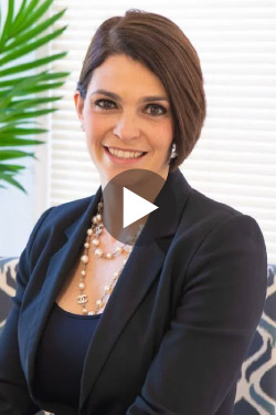 Dr.  Victoria Mallow